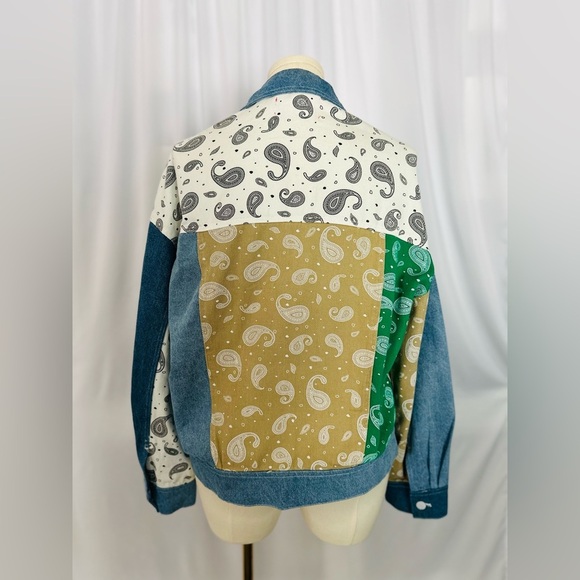 Signature8 Paisley Patchwork Denim Jacket (682) - Picture 4 of 15